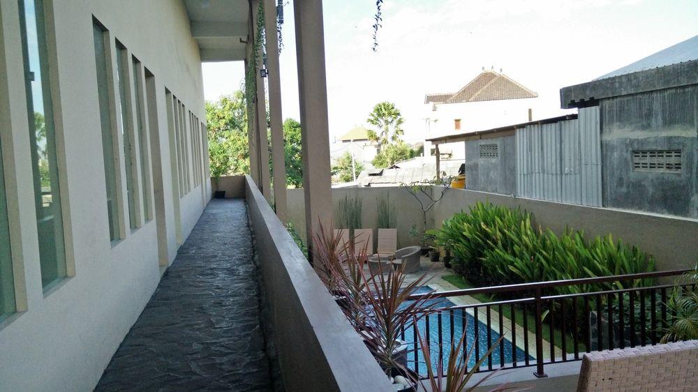 Koi Hotel And Residence Denpasar Zewnętrze zdjęcie