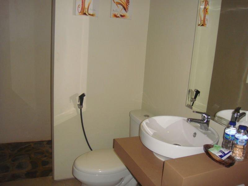 Koi Hotel And Residence Denpasar Zewnętrze zdjęcie