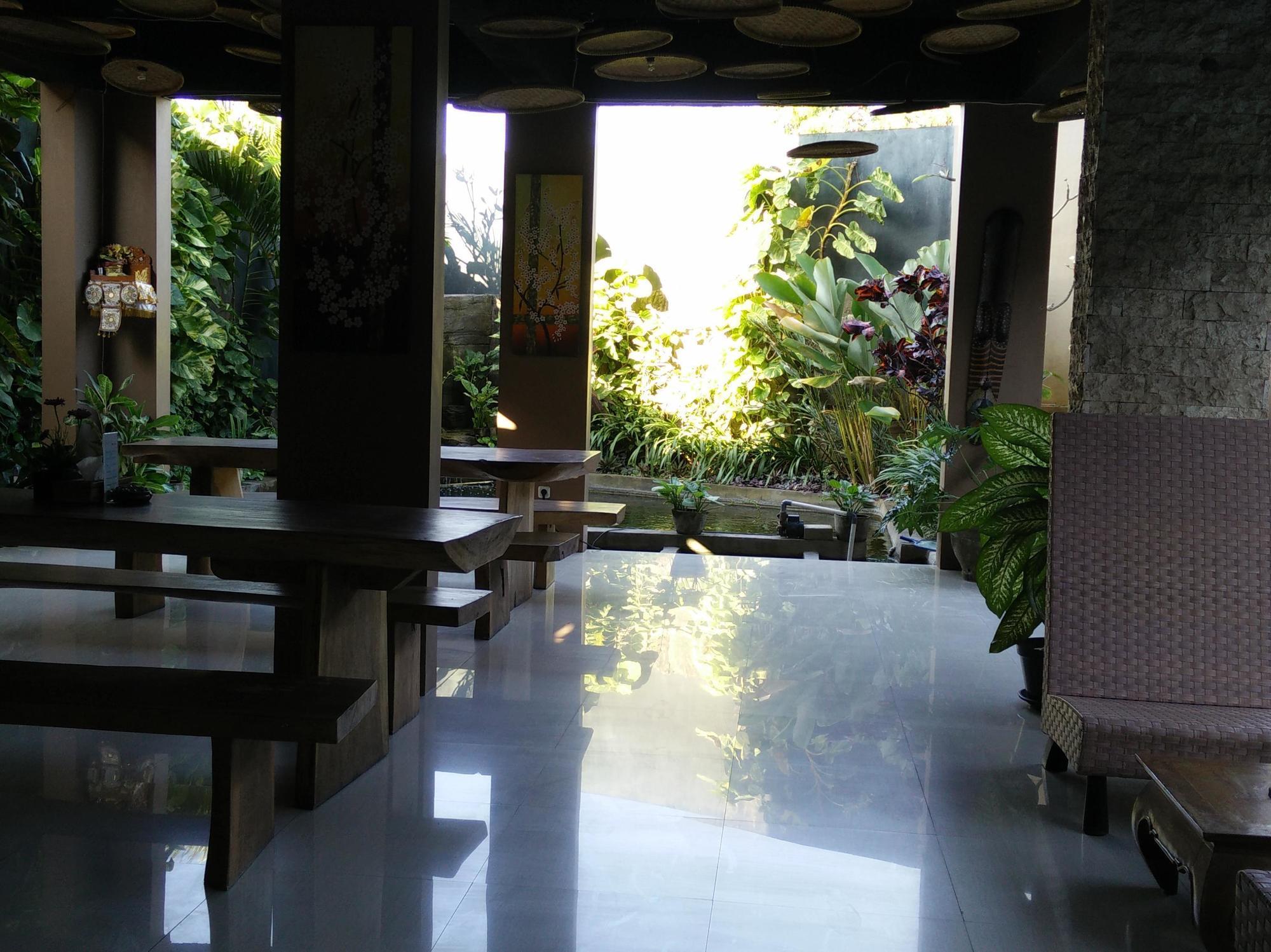 Koi Hotel And Residence Denpasar Zewnętrze zdjęcie