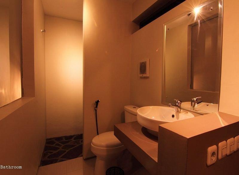 Koi Hotel And Residence Denpasar Zewnętrze zdjęcie